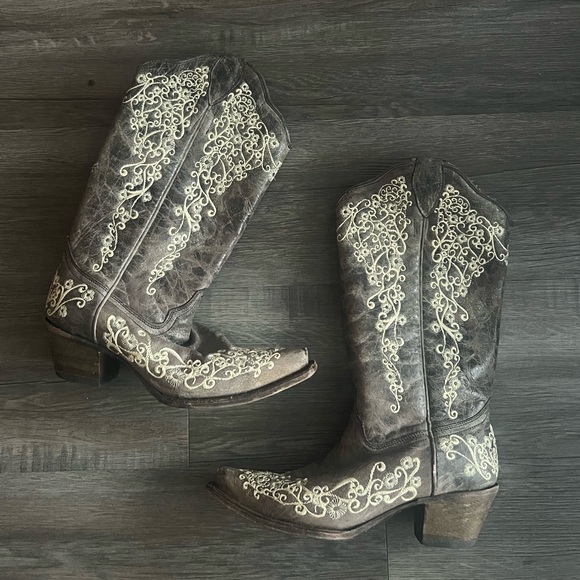 Corral Embroidered Floral Cowgirl Western Boots - Picture 1 of 5